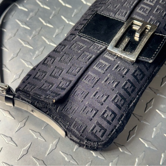 Fendi Vintage Zucchino Canvas Baguette Bag in Black - Picture 2 of 12